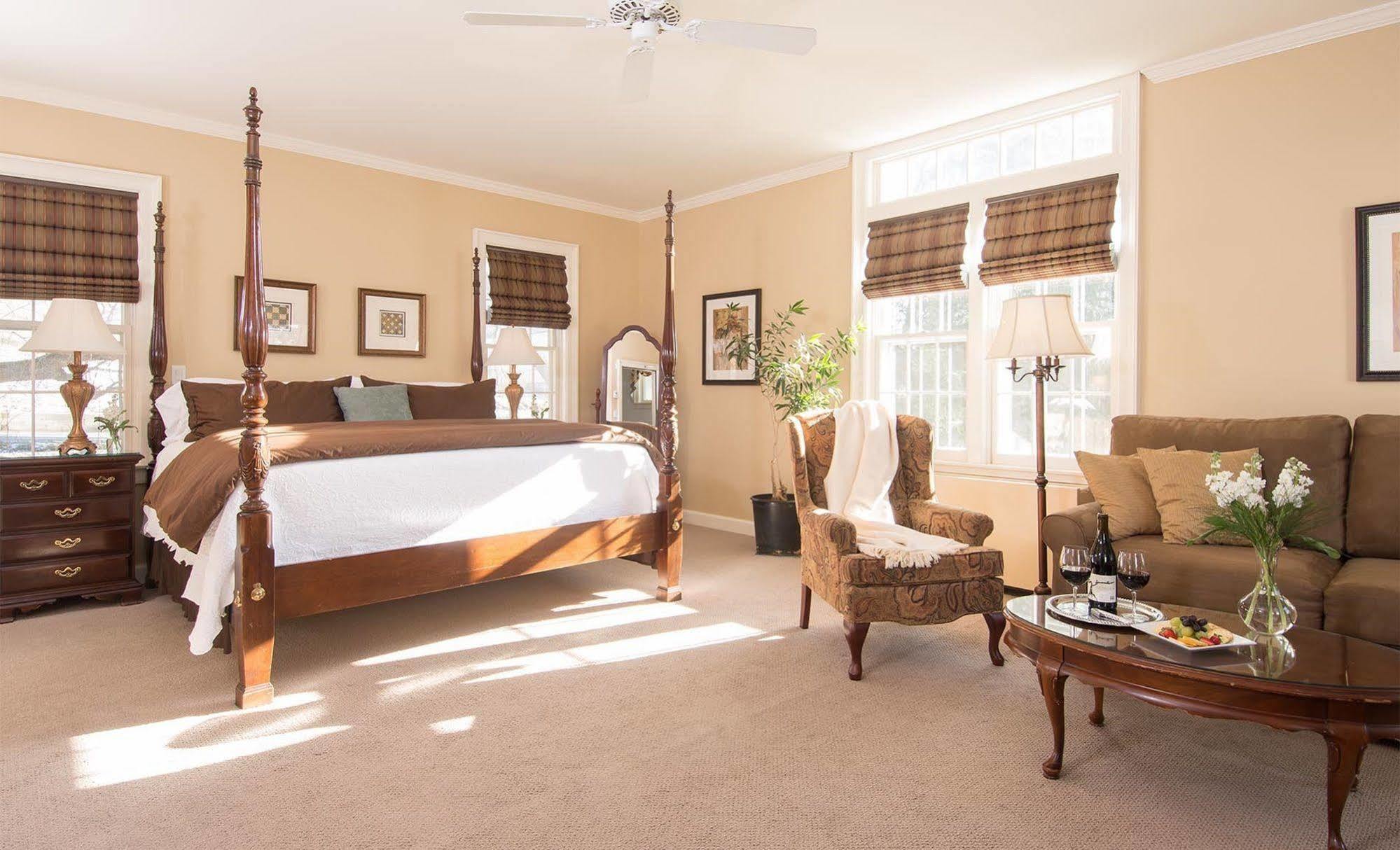 Swift House Inn Middlebury Buitenkant foto